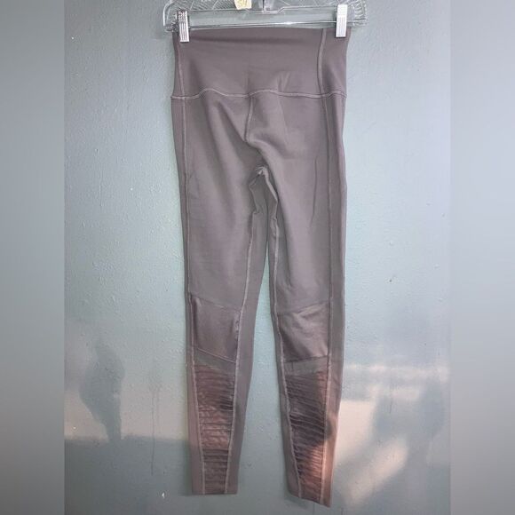 ALO Grayish purple High-Waisted moto Leggings small - Picture 3 of 3